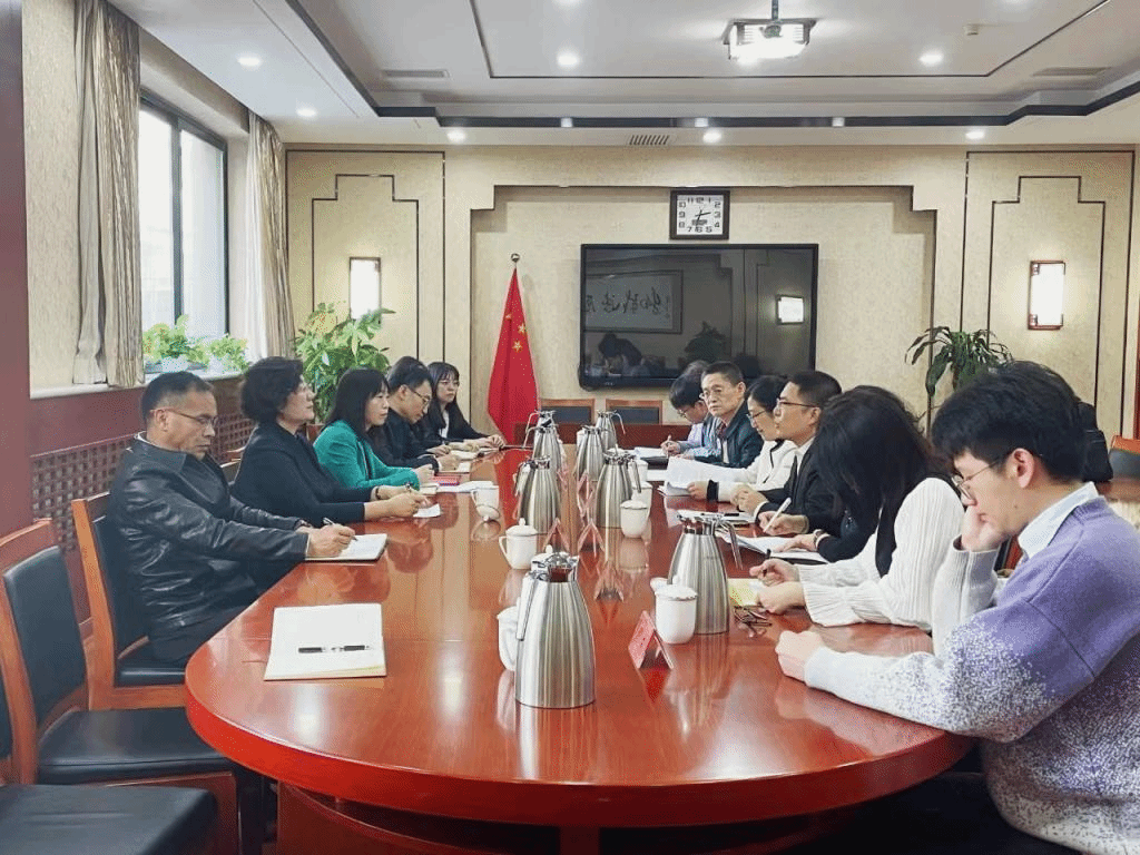 座谈会现场.png 座谈会现场.png