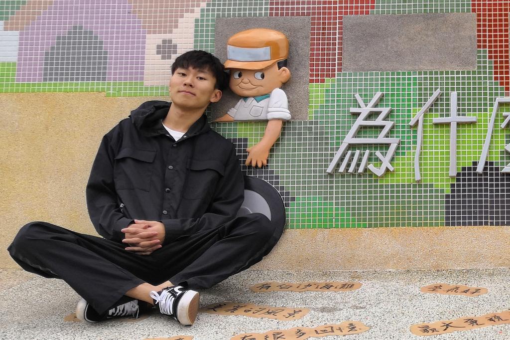 于越.jpg