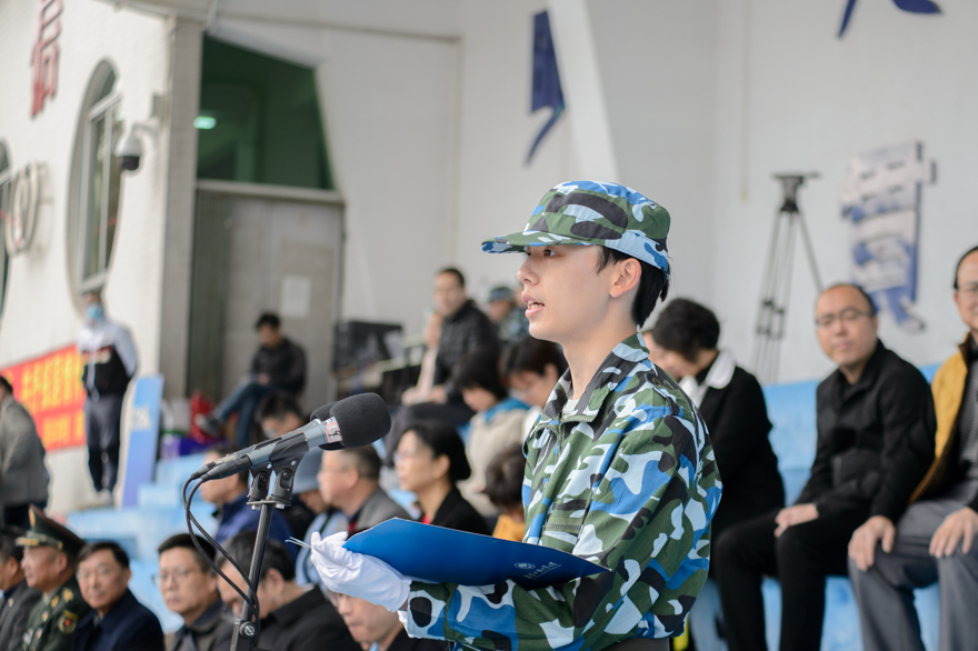 学生代表发言.jpg