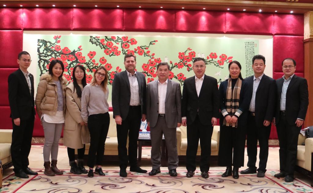 合影.jpg 合影.jpg