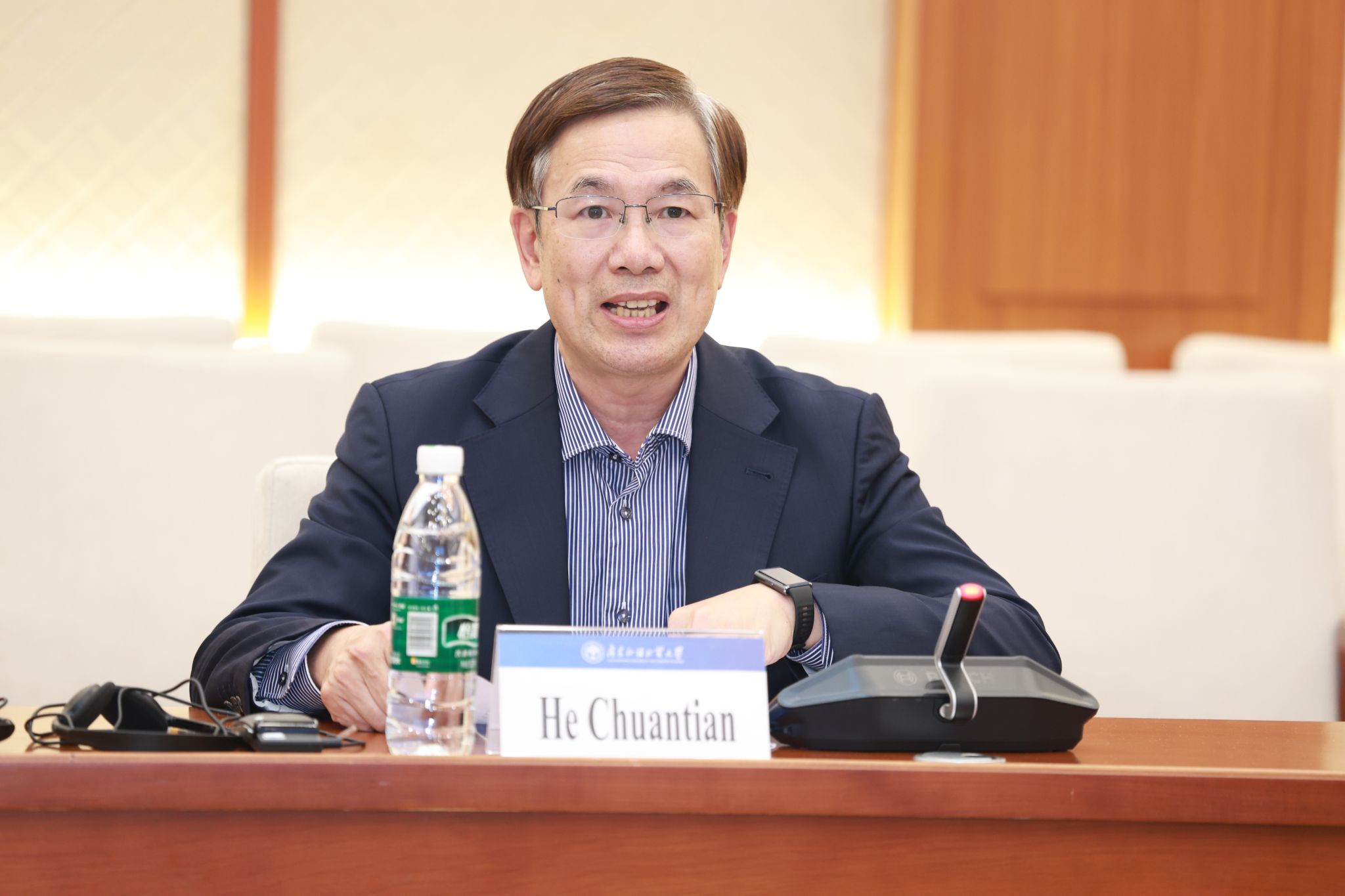 何传添.jpg 福利导航