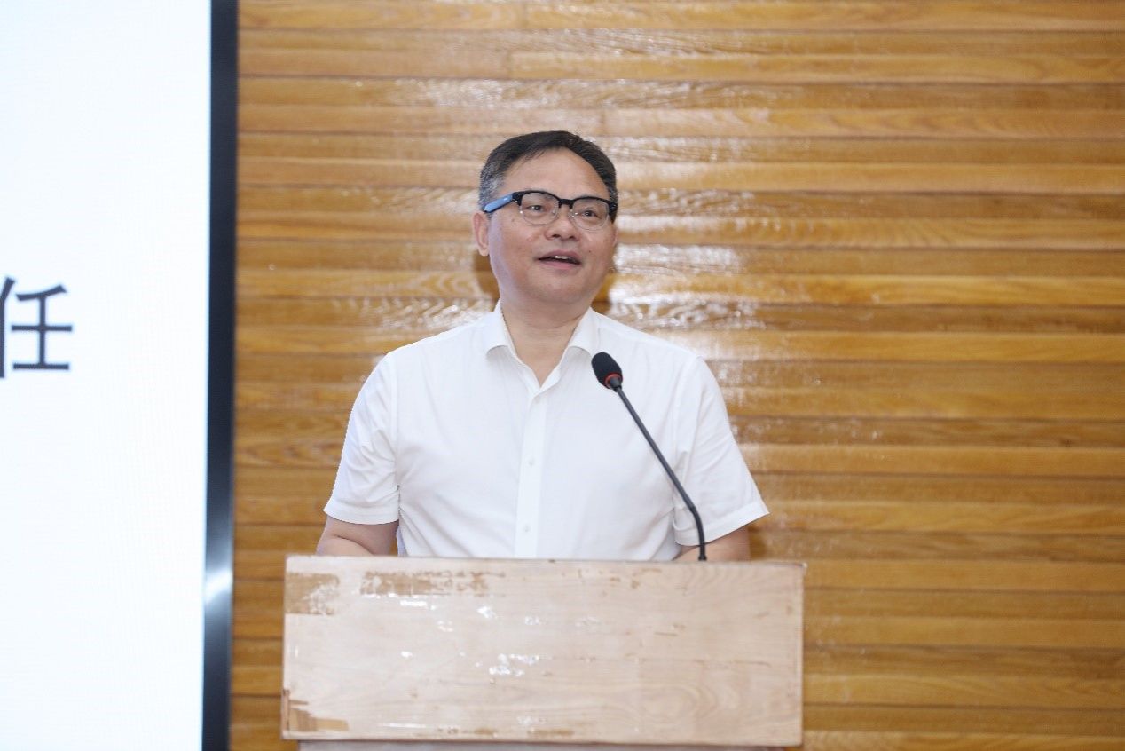 副校发言.jpg 福利导航
