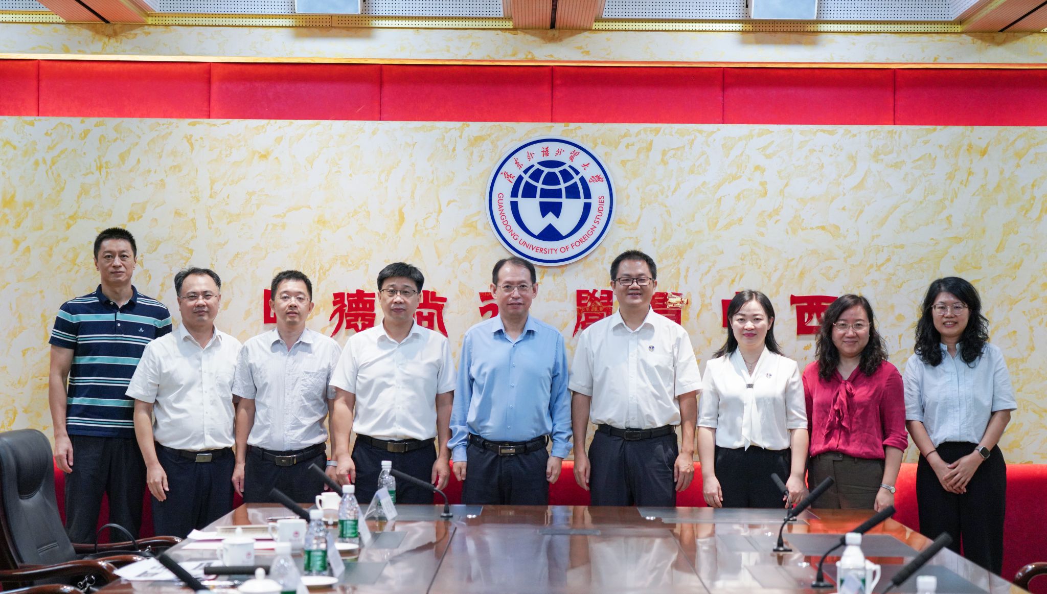 合影.jpg 福利导航