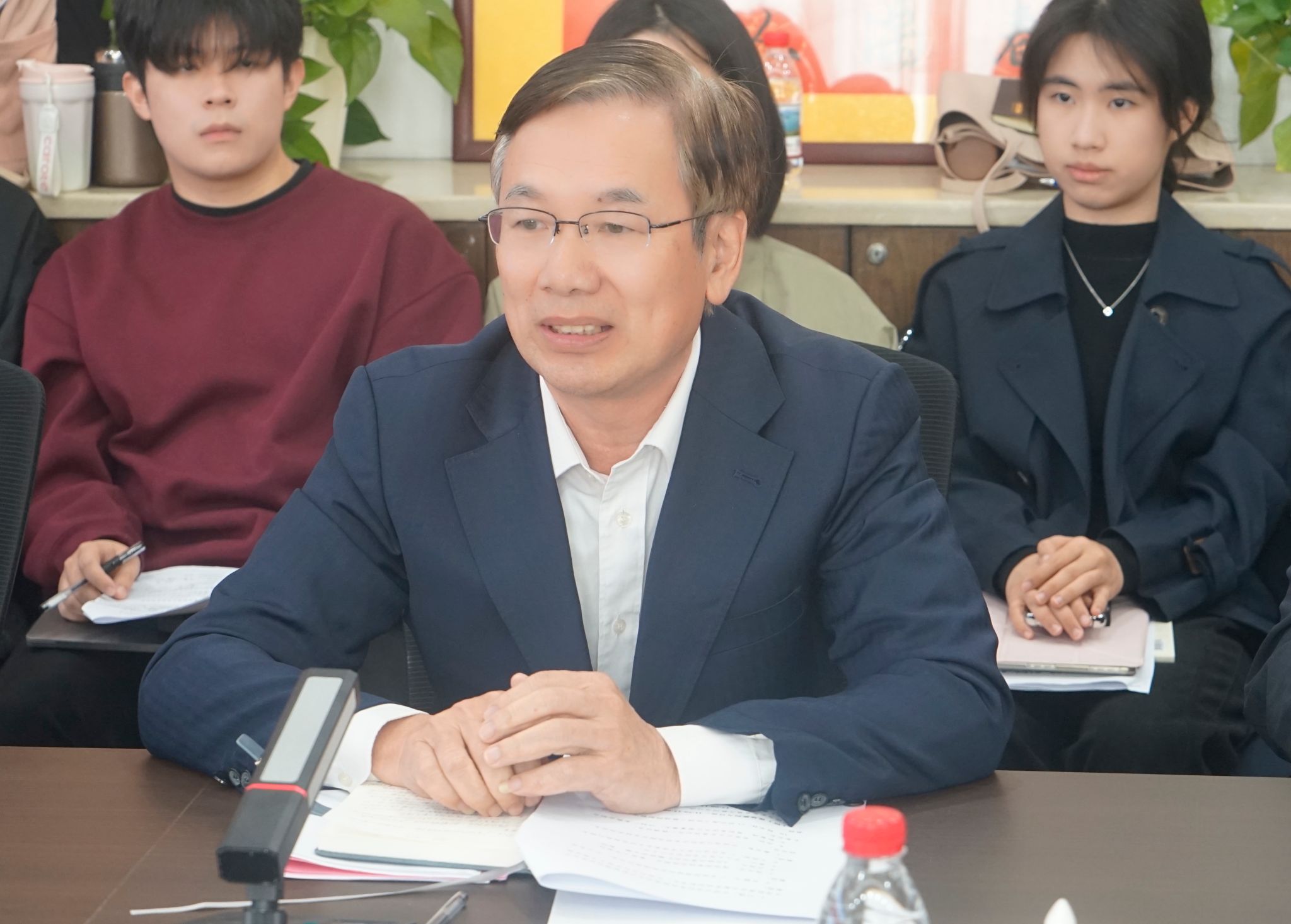 何校.JPG 福利导航